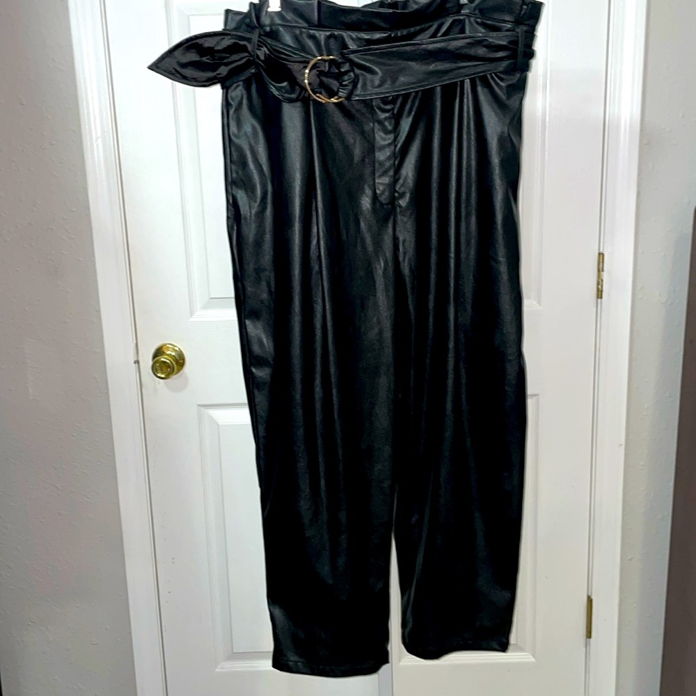 120 NWT Fashion Nova Black Faux High Waisted Pants W 20 Rise 15.5 Inseam 26